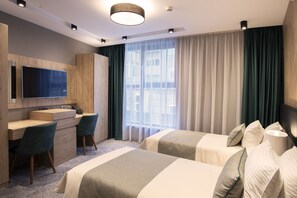 クラシック ダブルまたはツインルーム | ミニバー、セーフティボックス (室内)、デスク、WiFi (無料)