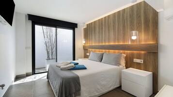 4 slaapkamers, een strijkplank/strijkijzer, gratis wifi, beddengoed