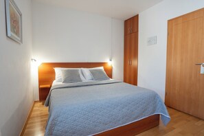 1 bedroom, Internet, bed sheets