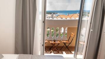 1 bedroom, internet, bed sheets