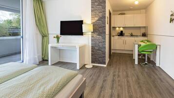 1 slaapkamer, een strijkplank/strijkijzer, gratis wifi, beddengoed