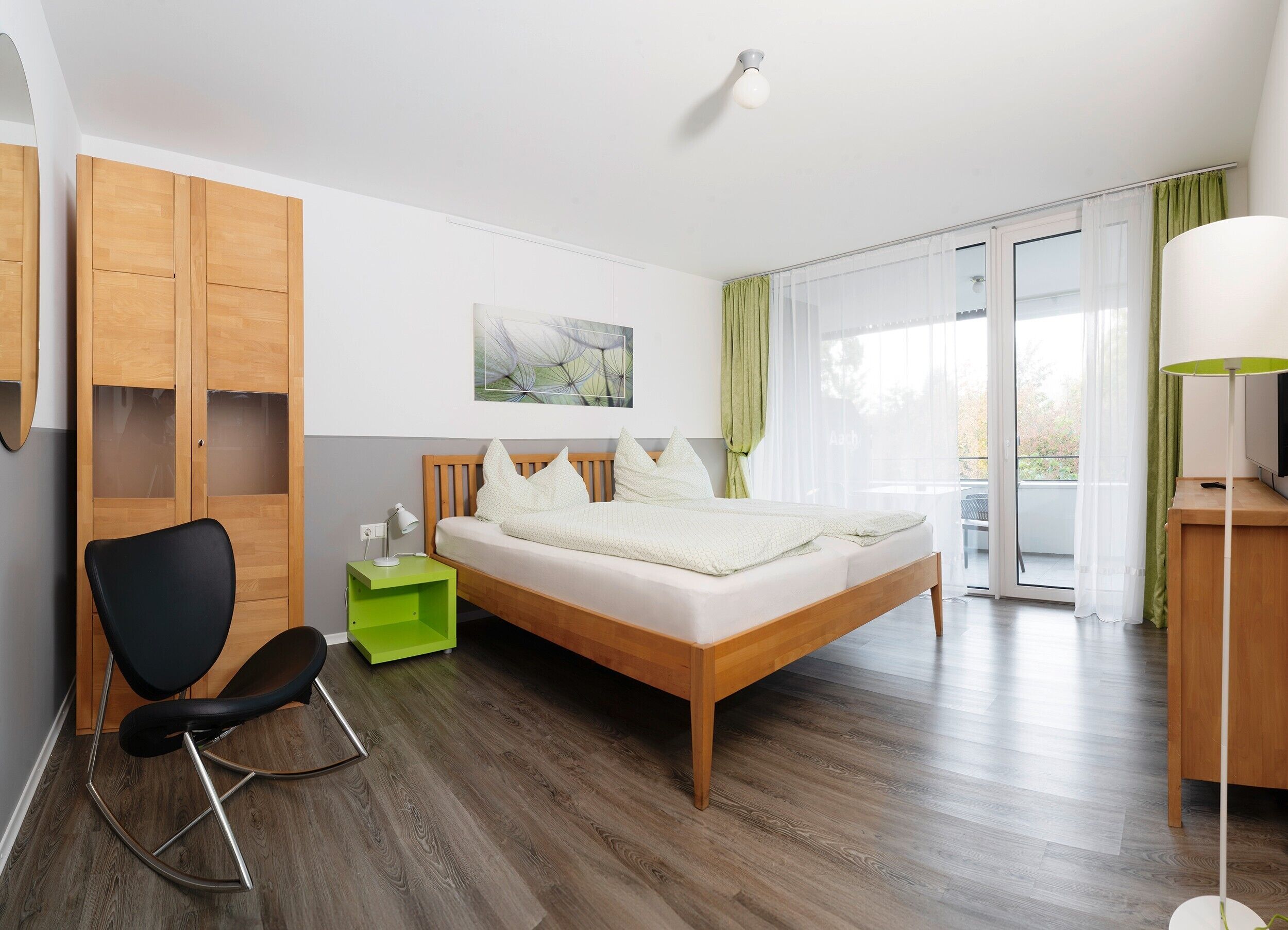 1 室のベッドルーム、WiFi (無料)、ベッドシーツ