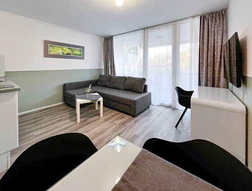 Moderne Ferienwohnung 5 im Appartementhaus "Aach Apart" am Bodensee