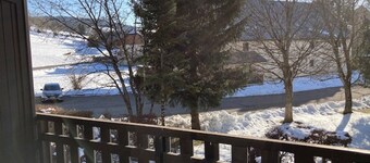 Cozy Studio Near Village - Balcony, Mountain Views, Shuttle Access