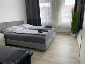 2 Schlafzimmer, WLAN, Bettwäsche