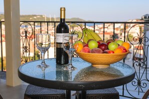 Appartement (First Floor) | Terras