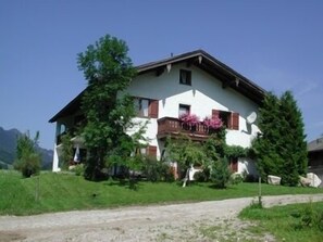 Exterior - Apartment Krokus 40sqm, terrace, kitchenette, 1 bedroom, living room (Ruhpolding)