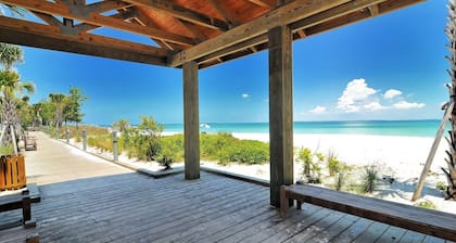 Island Gem B 2 Bedroom Villa by RedAwning