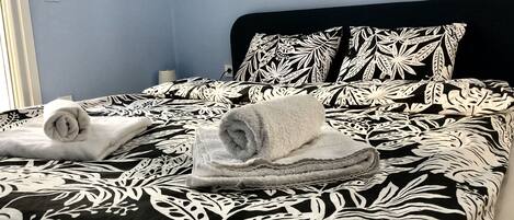 1 bedroom, memory-foam beds, WiFi