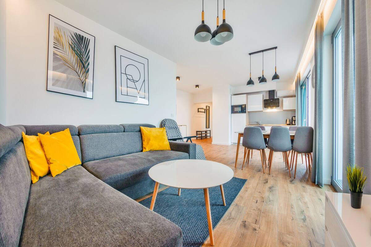 Appartement (A 117) | Espace de travail pour ordinateur portable, fer et planche à repasser