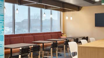 Desayuno buffet incluido todos los días