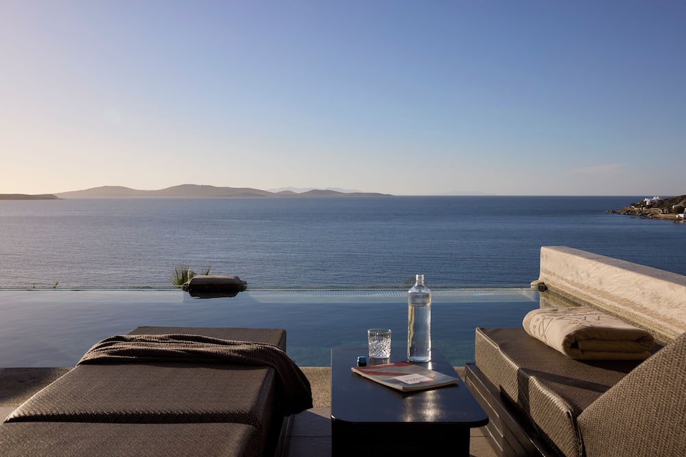 Amazon Mykonos Resort & Spa
