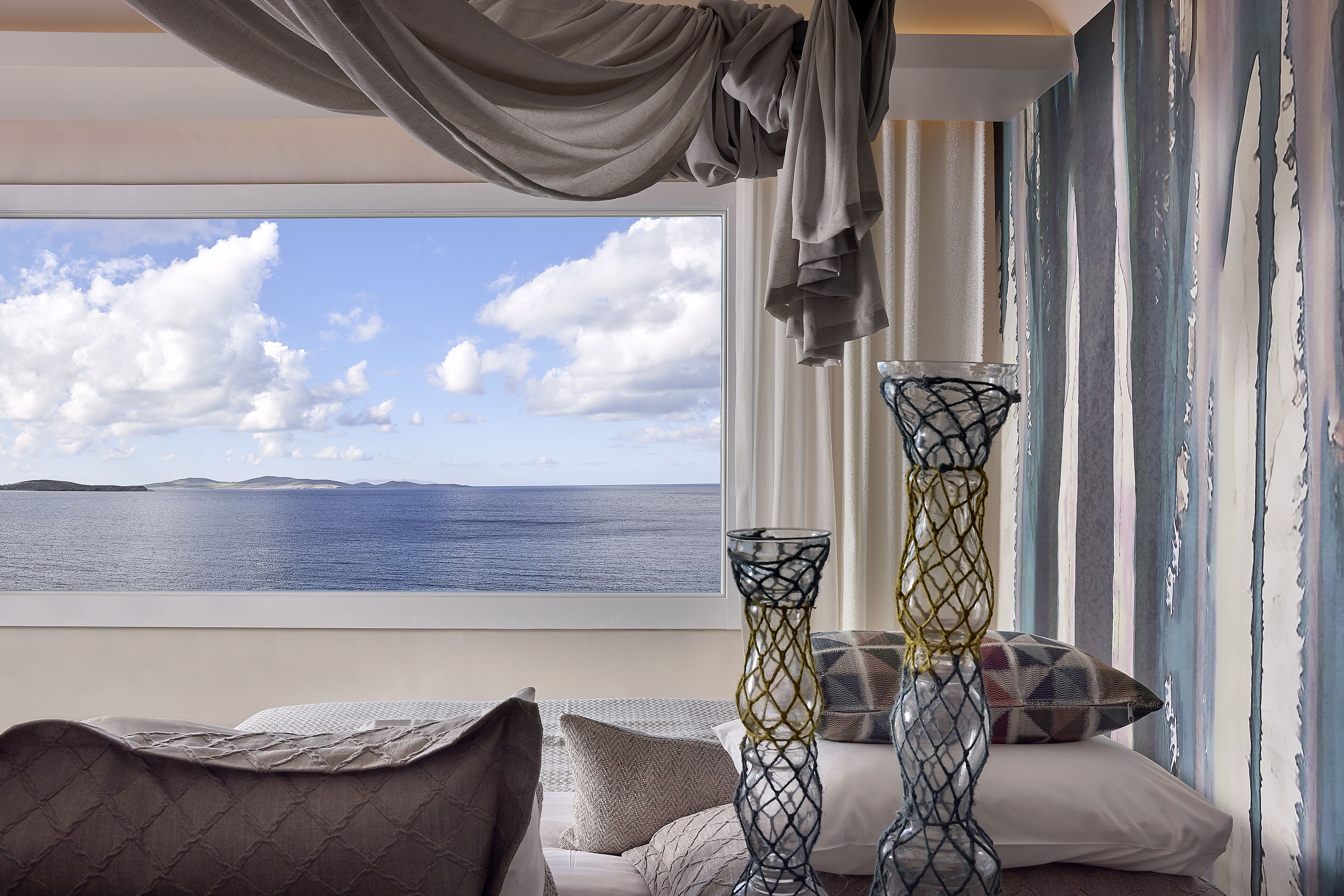 amazon sea view suite with infinity private pool | 1 bedroom, minibar, in-room safe, individually decorated