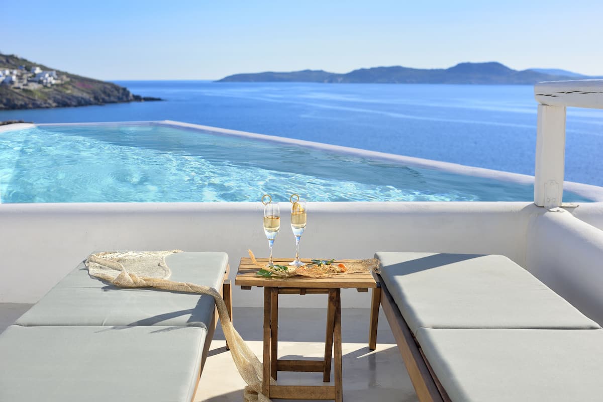 Amazon Sea View Suite with Infinity Private Heated Pool | 高級寢具、迷你吧、客房內保險箱、隔音