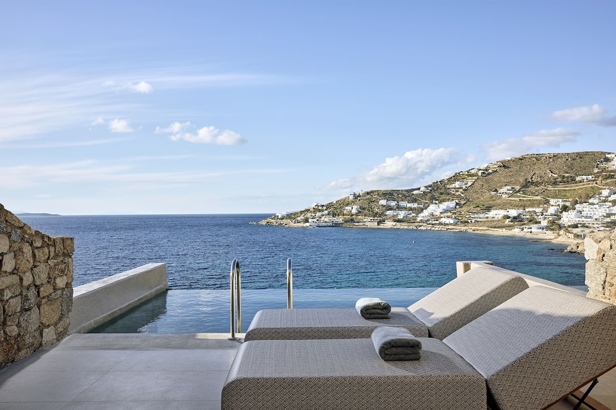 Superior Sea View suite with Infinity Private Pool | 海灘/海景