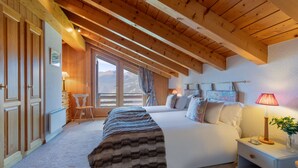 Room - Vetera 223 -  Central Verbier - Duplex great views - sleeps 7-10 in 5 bedrooms (Unknown)