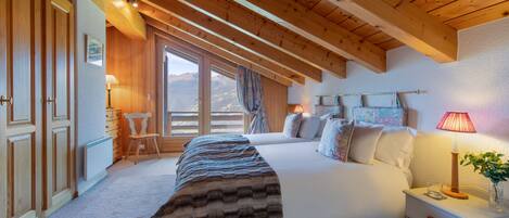 5 bedrooms, free WiFi, bed sheets