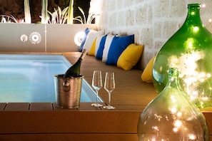 Outdoor spa tub - Vico Bianco (Ostuni)