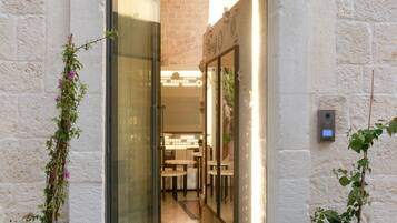 Ingresso della struttura