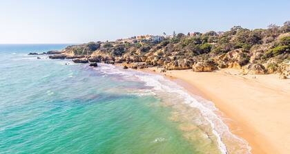 Villa w/ Heatable Pool and Garden - Santa Eulália