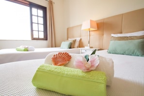 4 bedrooms, in-room safe, iron/ironing board, free WiFi