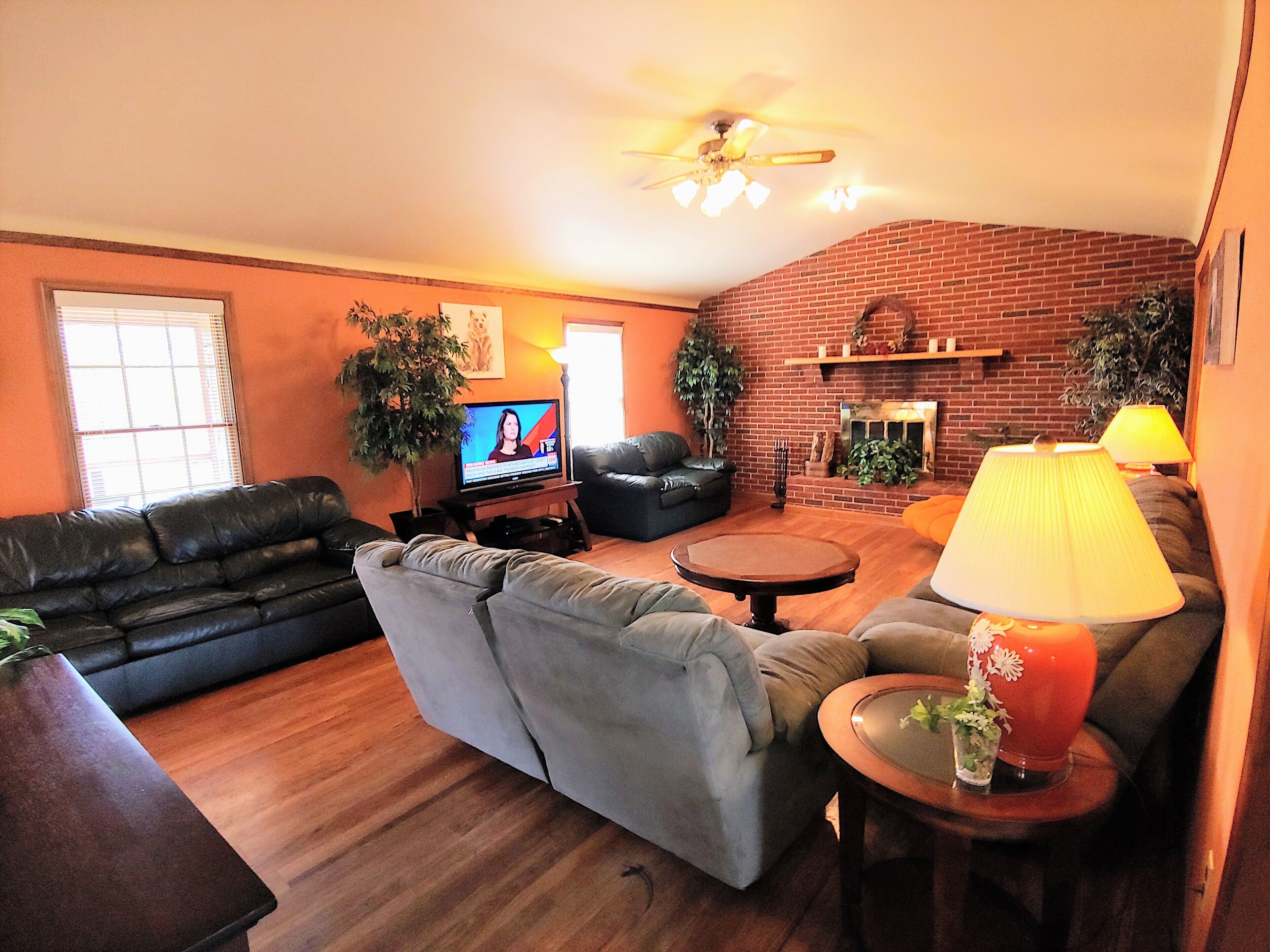 Flat-screen TV, fireplace