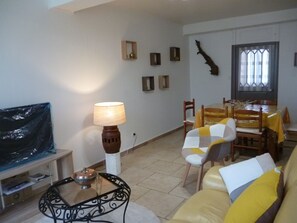 TV, DVD player, foosball, table tennis