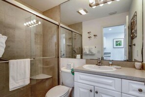 Condo (A7 1BED/1BATH) | Exterior