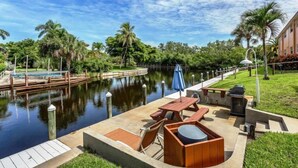 Unclassified image, 2 of 16, button - A7 1bed/1bath (Sanibel)