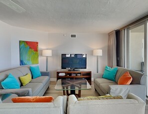 Condo (3 Bedrooms) | Property amenity