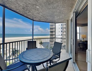 Condo (3 Bedrooms) | Outdoor dining - Gullwing 606 by Distinctive Beach Rentals (Fort Myers Beach)
