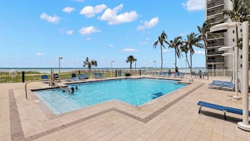 Condo (3 Bedrooms) | Comodidades da propriedade
