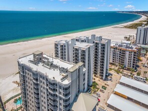 Condo (3 Bedrooms) | Servicio de la propiedad
