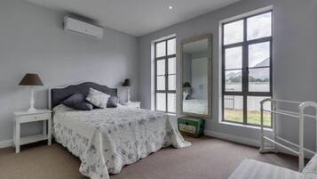 Apartemen Mewah, 2 kamar tidur | 2 kamar tidur dan setrika/meja setrika