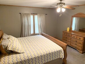 3 bedrooms, WiFi, bed sheets