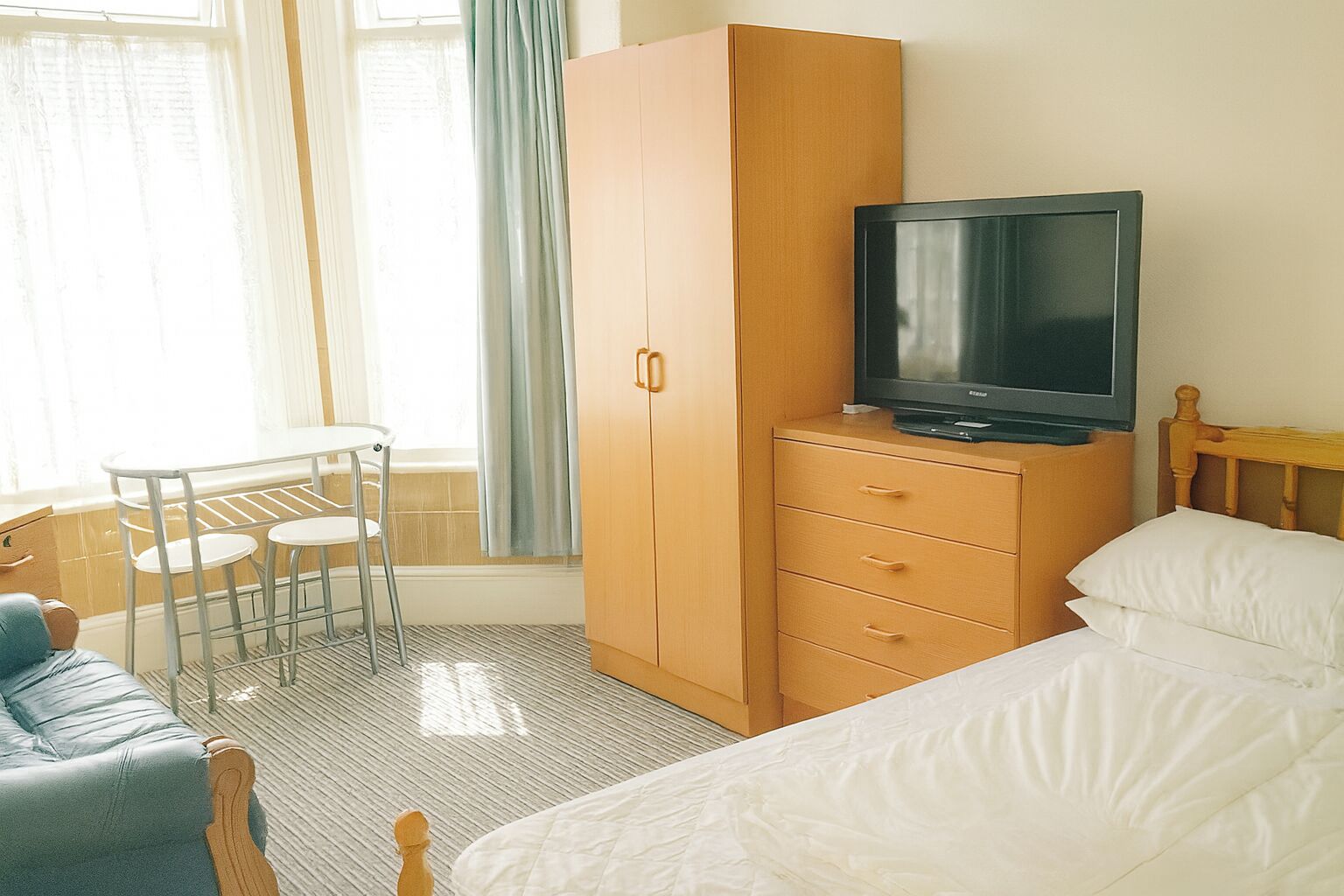 1 kamar tidur, setrika/meja setrika, Wi-Fi gratis, dan seprai linen
