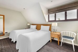 2 bedrooms, free WiFi, bed sheets - Cosy 2-Bed Apartment | Seaside Resort | Sleeps 6 (Cromer)