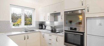 Modern 1-Bed House | Countryside Resort | Sleeps 4