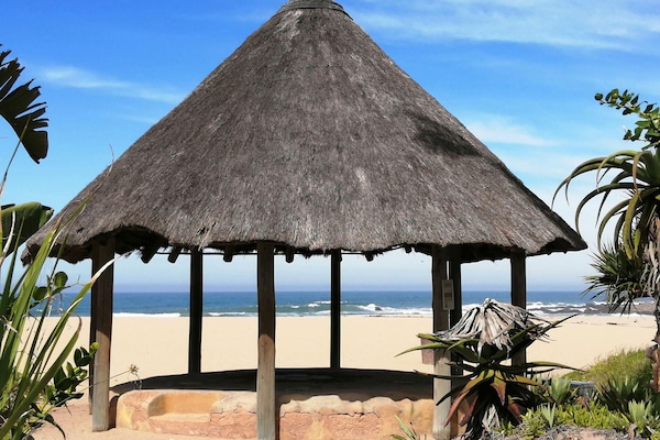 Una spiaggia nelle vicinanze