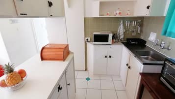 Apartment | Dapur peribadi | Peti sejuk, ketuhar gelombang mikro, ketuhar, dapur