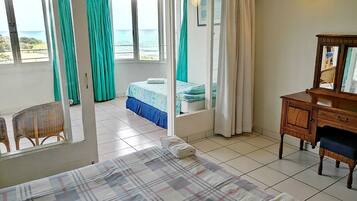 Apartment, 2 Bedrooms | In-room safe, free WiFi, bed sheets