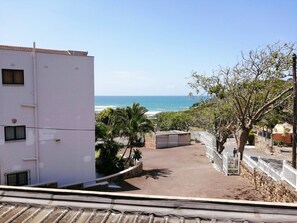 Free self parking - Claridges 404 (Margate)