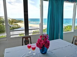 Apartamento, 2 quartos | Vista para praia/oceano