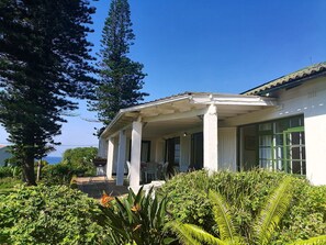 Property grounds - Greengates Cottage (Port Edward)