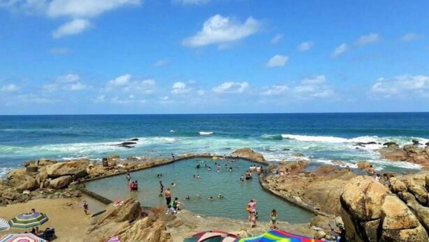 靠近海滩