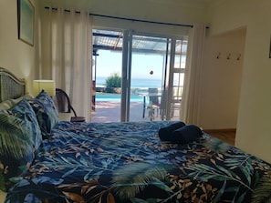 Apartment | 2 bedrooms, in-room safe, bed sheets