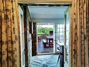 House, 6 Bedrooms | Terrace/patio - Whaleback Cottage (Margate)