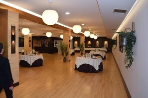 Banquet hall - Hotel Camino Real (Valdefresno)