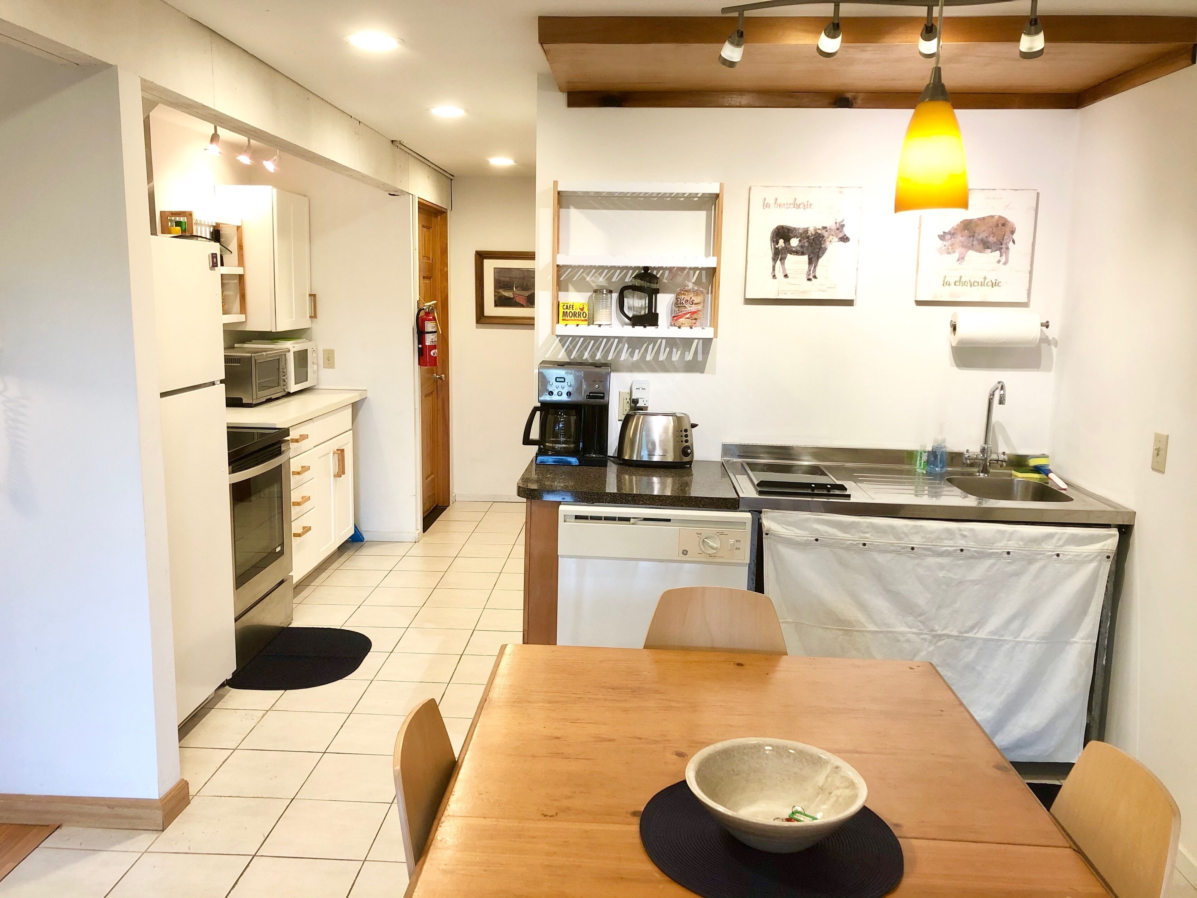Eat in kitchen area.