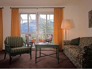 Living area - Apartment 3, 7, - 2 persons with balcony, 40sqm (Bad Reichenhall)